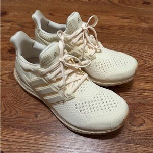 Adidas Ultraboost pink/Cream Athletic Sneakers